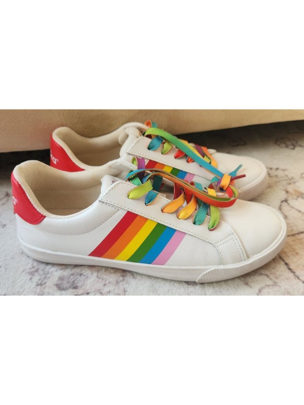 Chooka Women's Sz. 8 Water Resistant Pride Lace Up Sneakers
